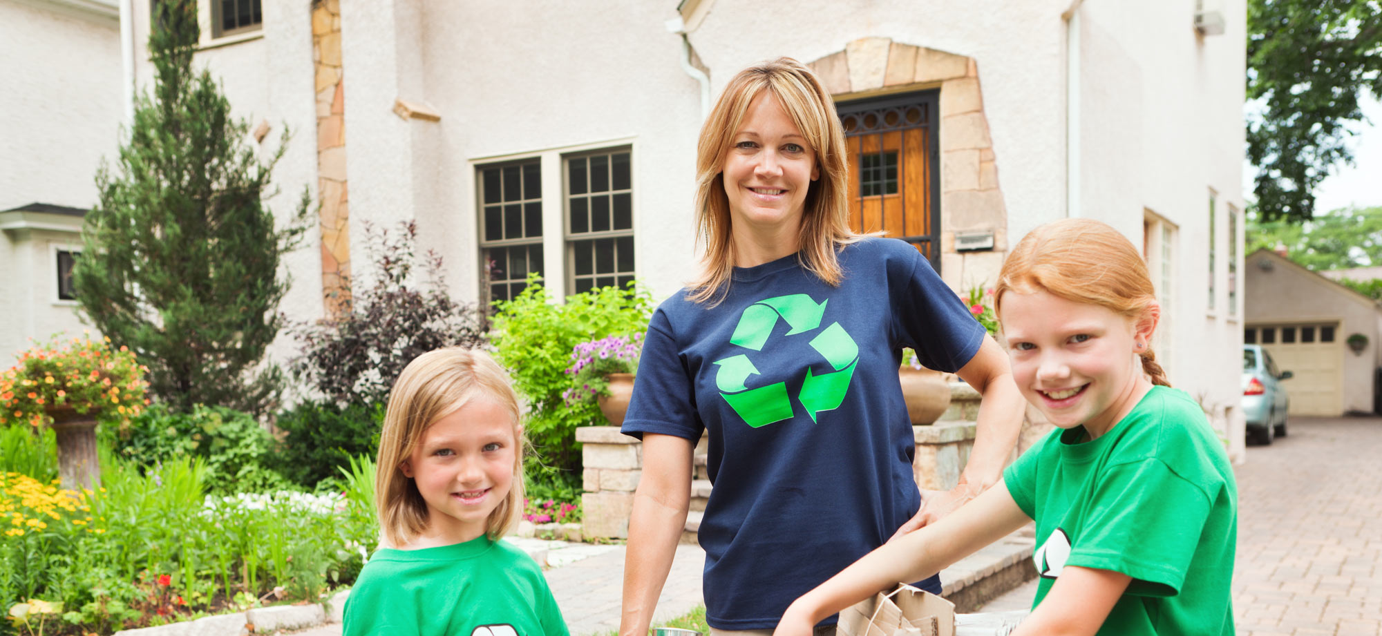 En familj återvinner